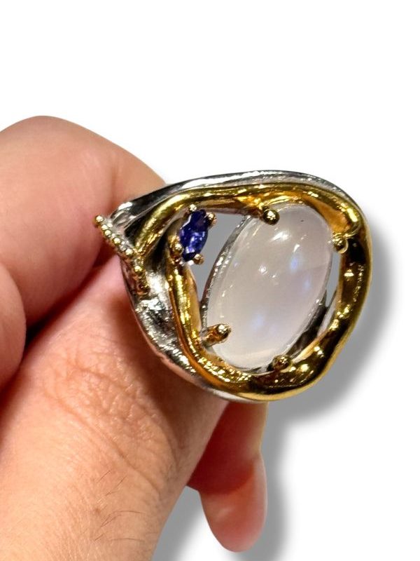 Anello in pietra di luna