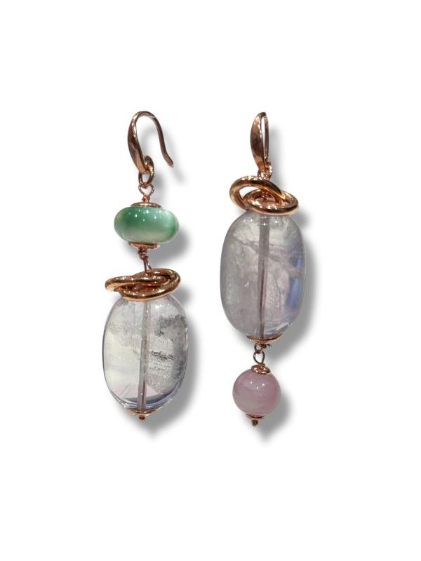 Orecchini pendenti in fluorite naturale e argento 925 rosato. Pezzo unico artigianale Made in Italy, eleganti e moderni, perfetti per look raffinati e originali.