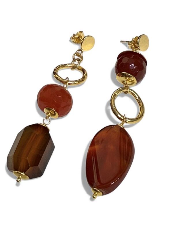 Orecchino pendente in corniola e argento dorato 925